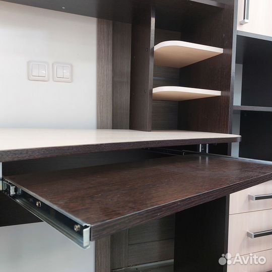 Компьютерный стол угловой