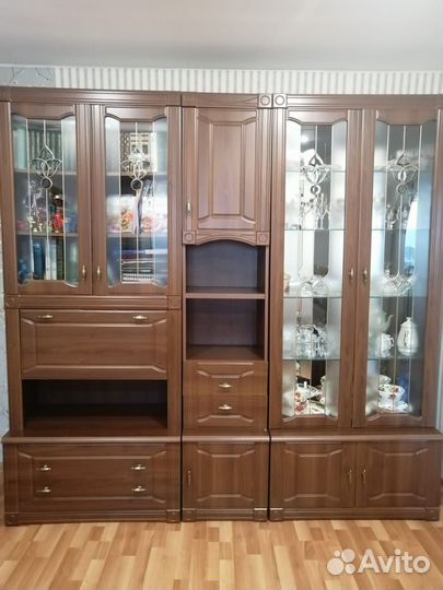 Стенка в гостиную бу