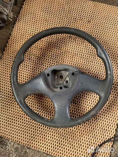 Рулевое колесо Kia Sportage 1