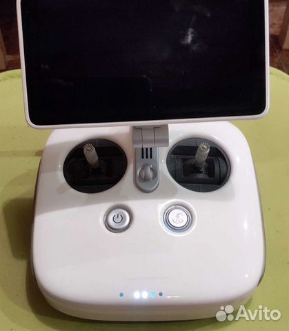 Пульт управления Phantom 4 Pro