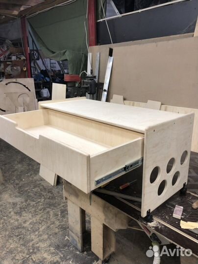 Изготовление мебели, столы, шкаф, стол, кровать