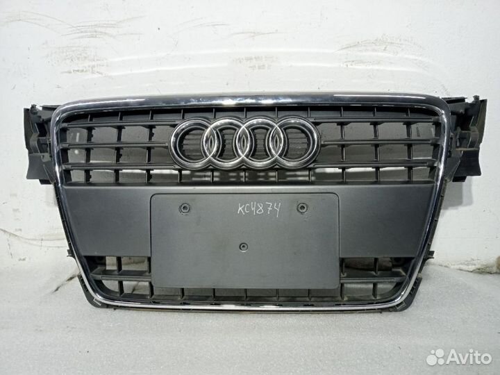 Решётка радиатора audi A4 B8