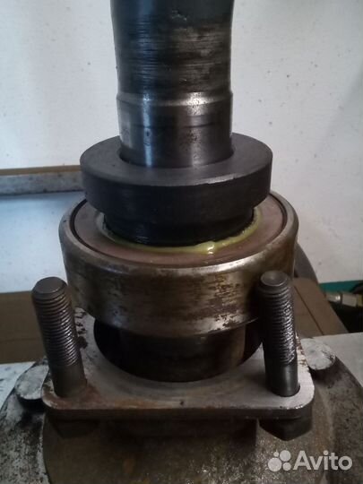 Полуоси Нива