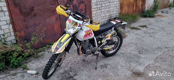 Suzuki DR250R (Djebel250)