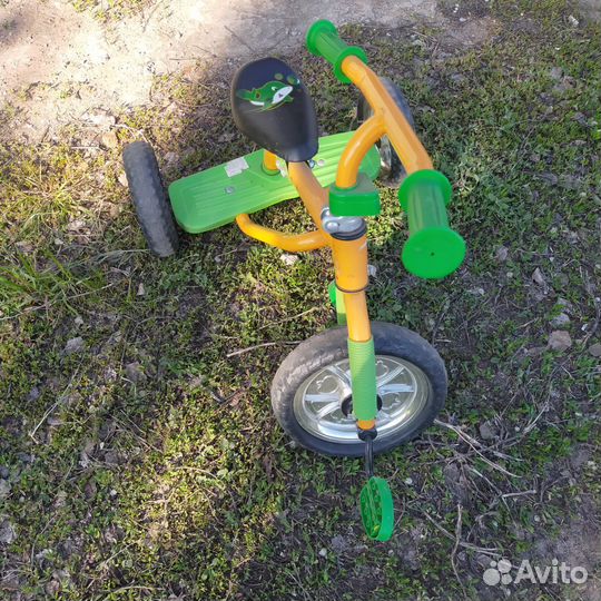 Трехколесный велосипед