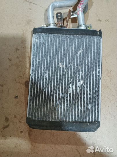 Радиатор отопителя Toyota Hiace 1999г дельфин