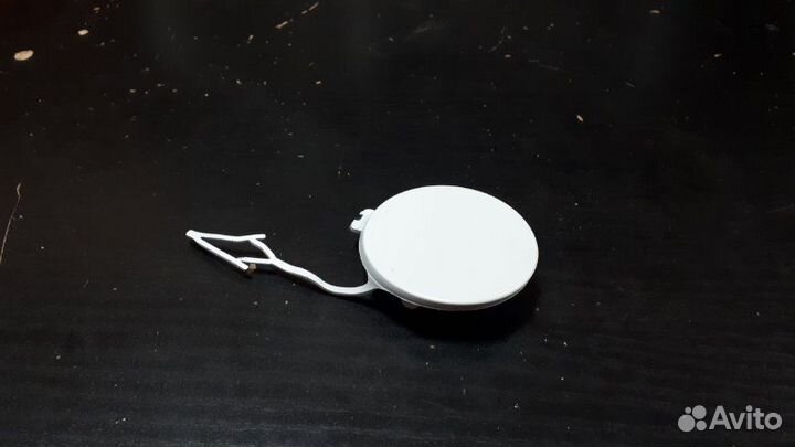 Заглушка буксировочного крюка передняя Volkswagen