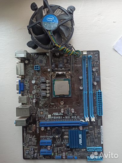 Материнская плата с процессором