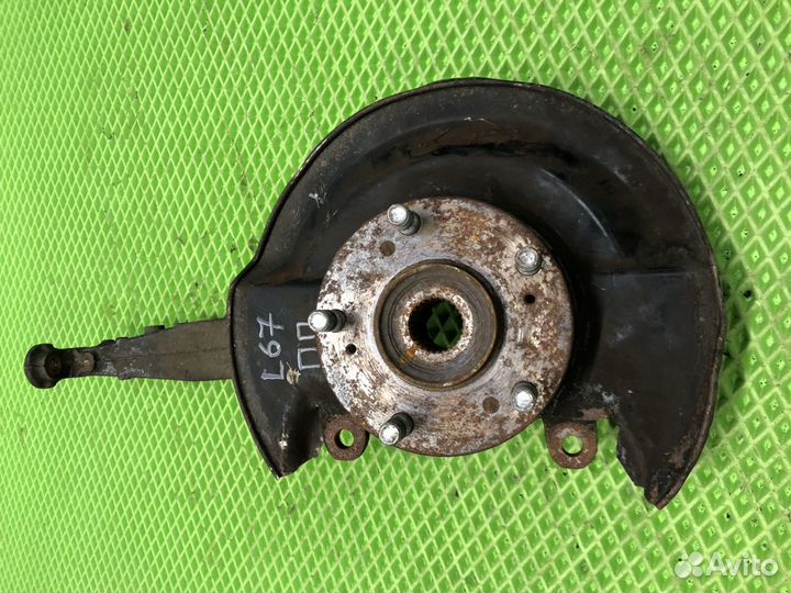 Кулак поворотный передний правый Honda Accord 7 из