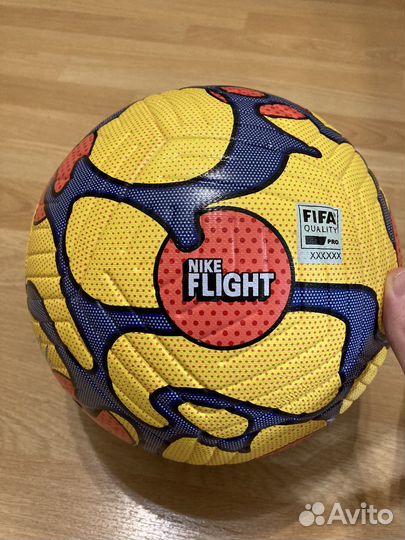 Футбольный мяч nike flight
