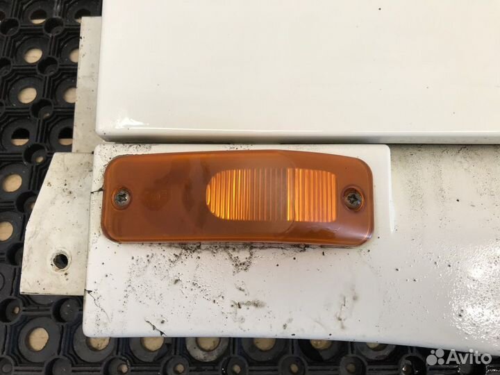 Продолжение крыла левого