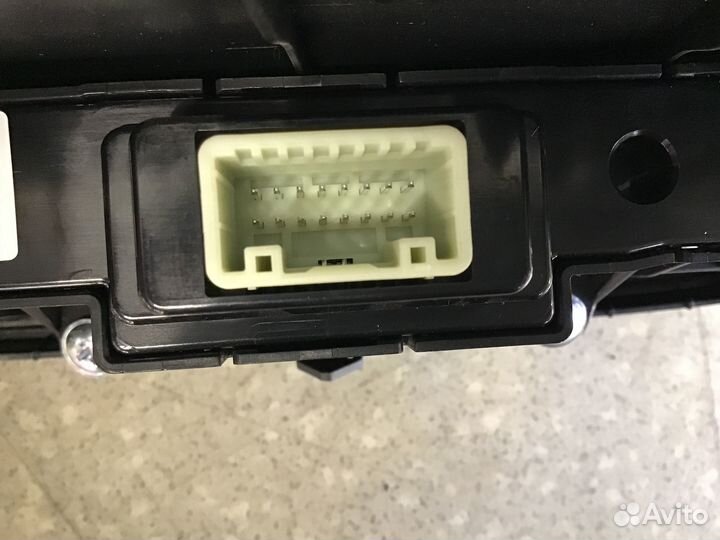 Кнопка обогрева сидений Hyundai Solaris 2017