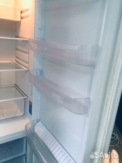 Холодильник Indesit бу No Frost Гарантия