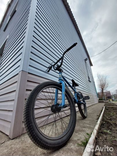 Трюковой велосипед bmx