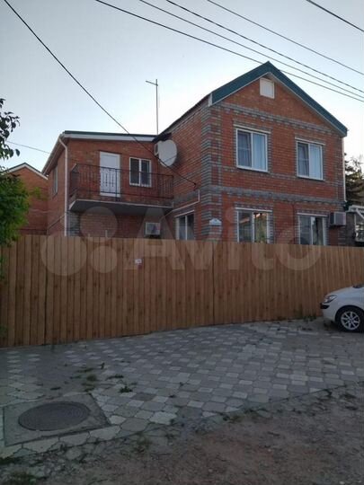 Дом 383,2 м² на участке 8 сот.