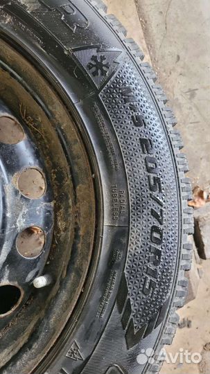 Комплект зимних колес Goodyear