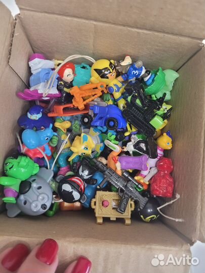 Киндер и другие игрушки коробка