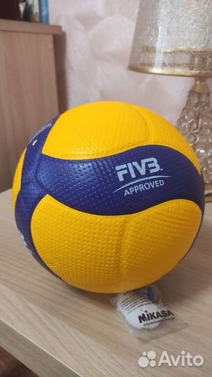 Волейбольный мяч Mikasa v300w