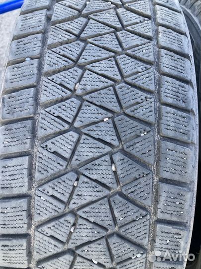 Bridgestone Blizzak DM-V2 235/65 R18