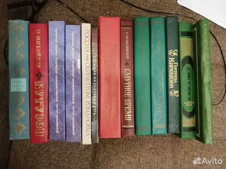 Книги военные, детские, энциклопедии