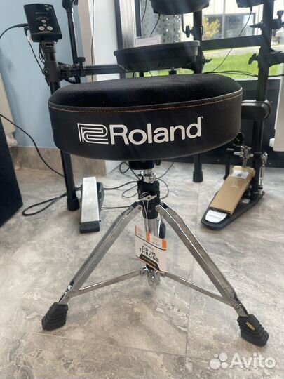 Стул Roland RDT-R