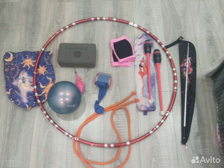 Предметы для худ. гимнастики,Мяч,лента, булавы и