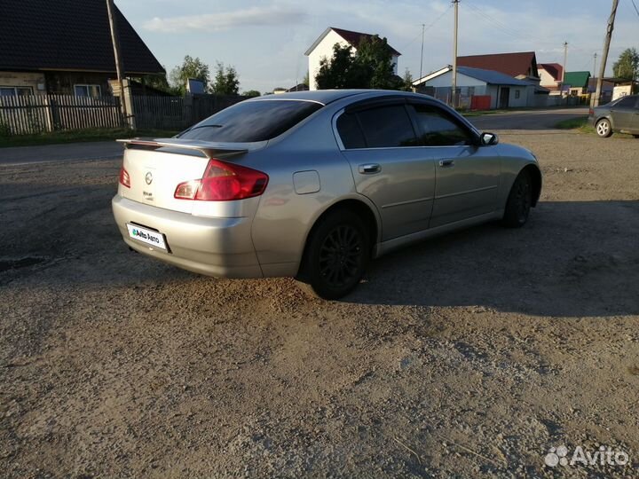 Nissan Skyline 2.5 AT, 2002, 300 000 км