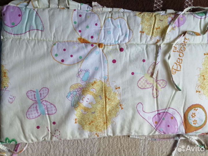 Мягкие бортики в кроватку