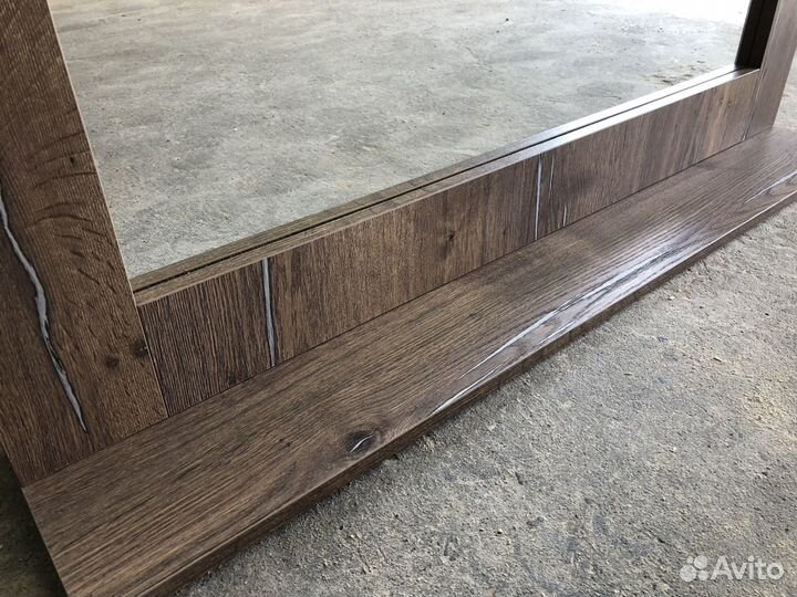 Зеркало навесное с полкой