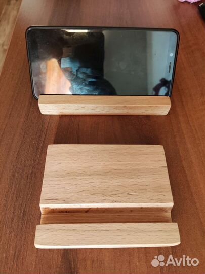 Подставка для телефона из дерева