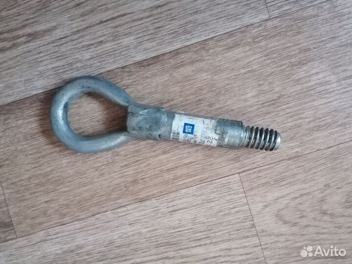 Буксировочный крюк GM