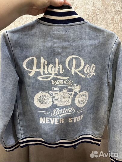 Джинсовая куртка