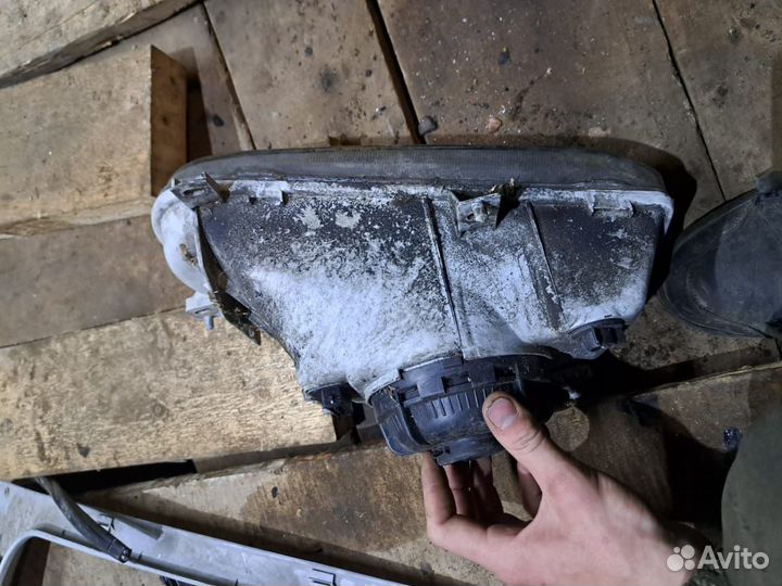 Фара Фольксваген гольф 3