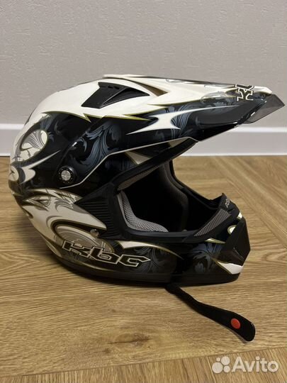 Кроссовый шлем