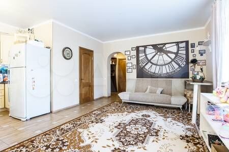 3-к. квартира, 80 м², 1/6 эт.