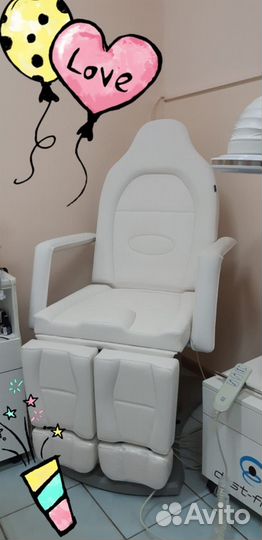 Педикюрное кресло с электроприводом