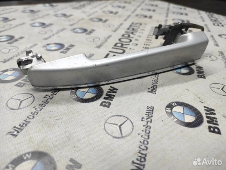 Ручка двери внешняя правая Mercedes-Benz E Class