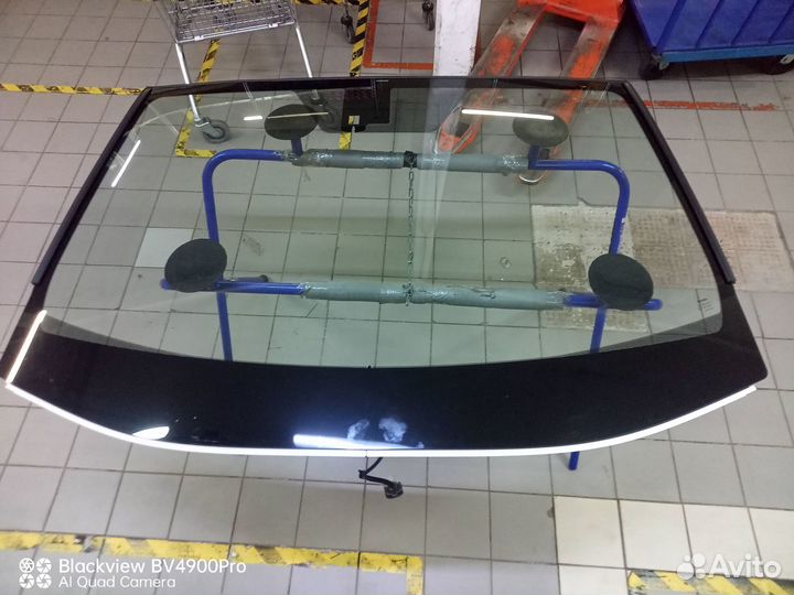 Стекло лобовое Toyota RAV4