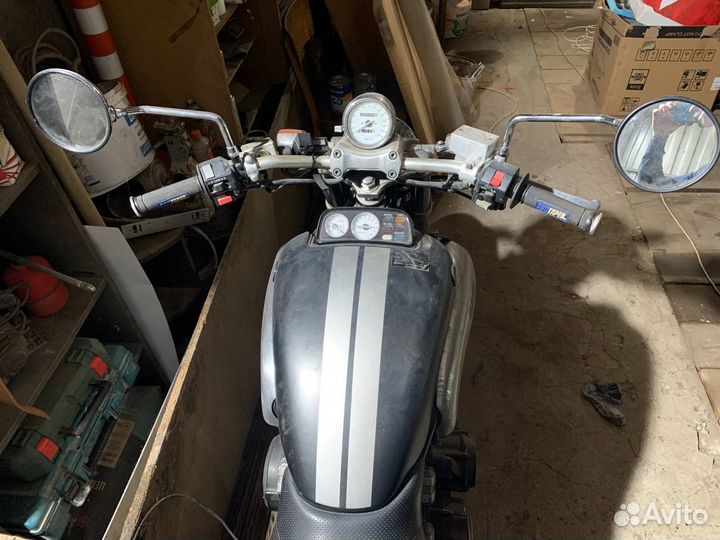 Yamaha V-MAX 1200