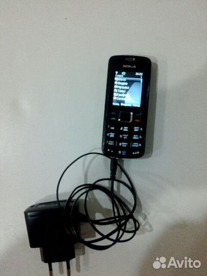 Nokia 100