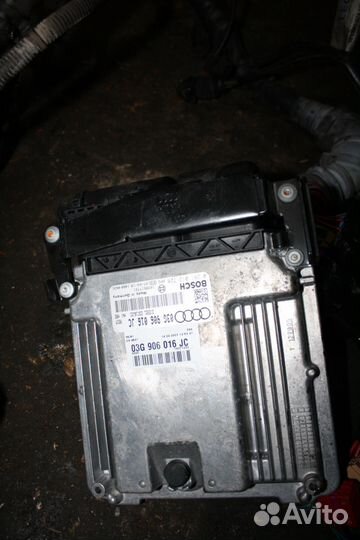 Мозги эбу Audi A4 B7 / Ауди А4 Б7 2.0 TDI BRF 136л