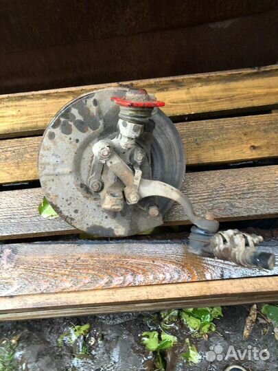 Поворотный кулак ваз 2107