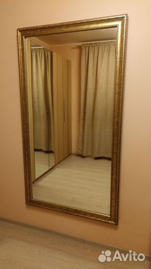 Зеркало настенное