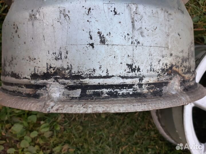 Литые диски r15 на Audi 100 С4