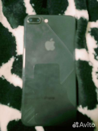 iPhone 8 Plus, 64 ГБ