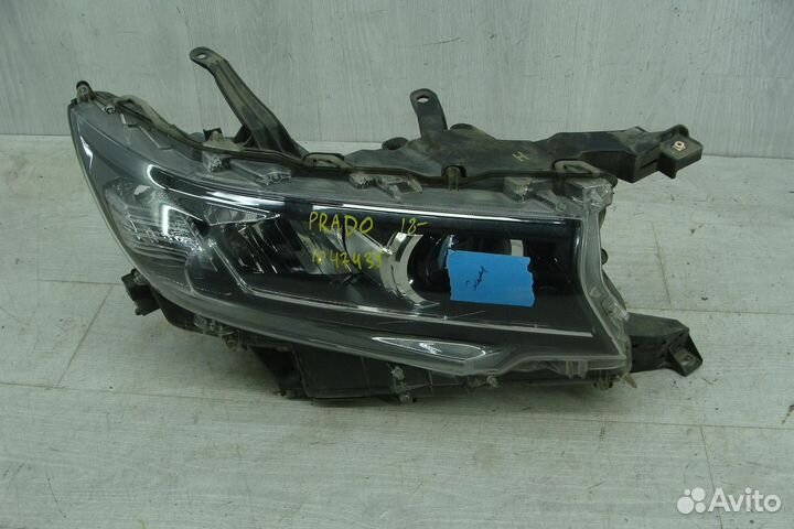 Фара правая Toyota Land Cruiser
