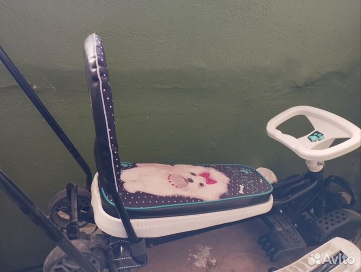 Детский снегокат с ручкой и колесами