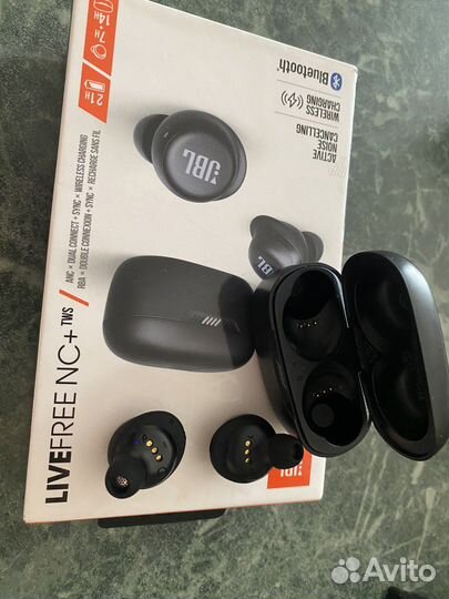 Безпроводные наушники jbl