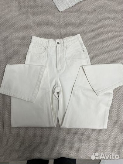 Белые джинсы женские