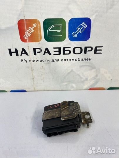 Блок управления полным приводом Toyota Land